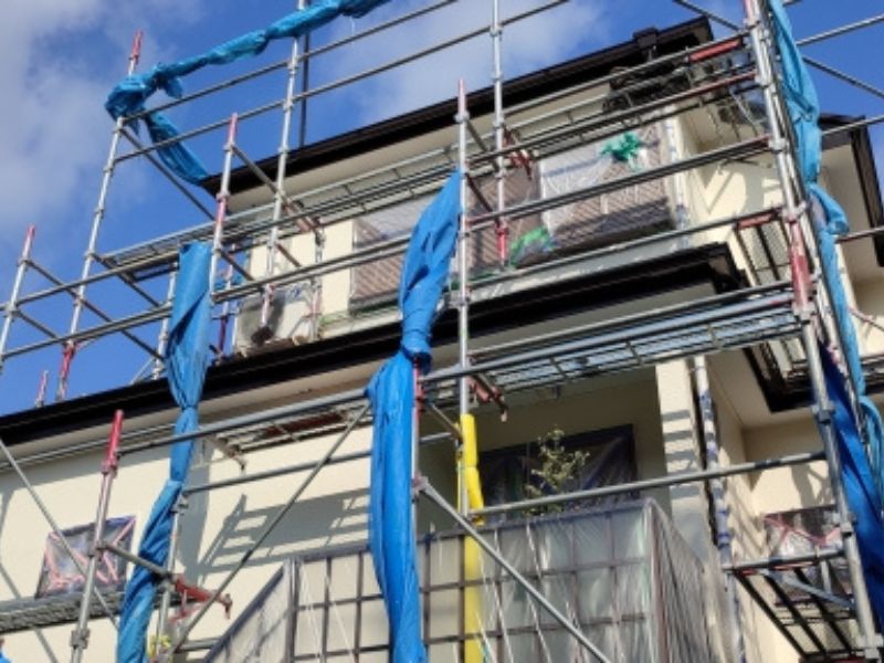 屋根塗装と外壁塗装は同時がよい？費用目安とメリット・注意点をわかりやすく解説